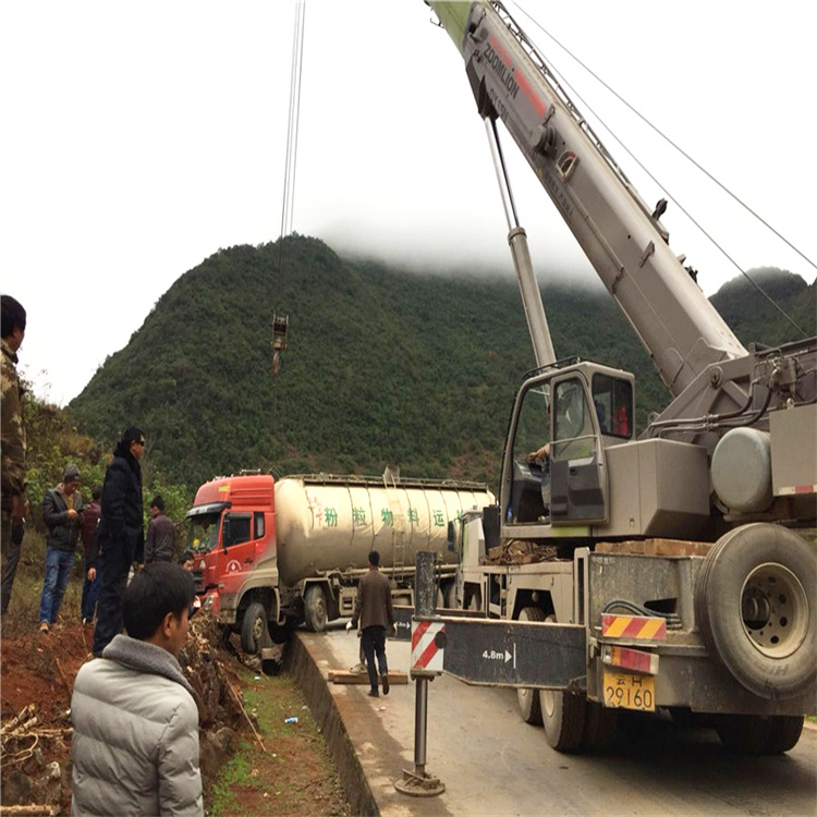 周口吊车道路救援24小时